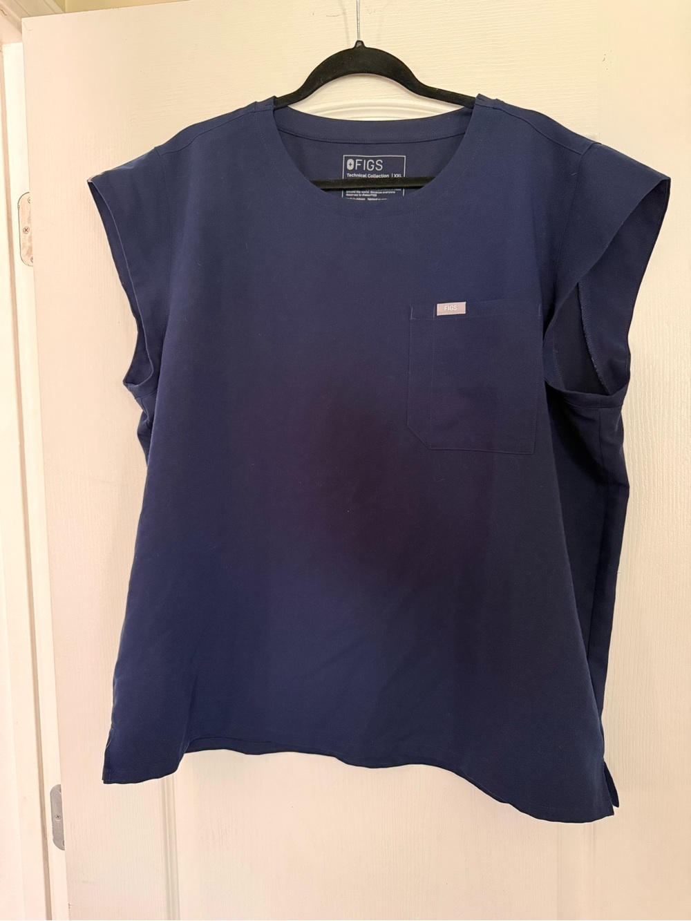 Figs Women's Navy Relaxed Crew Neck Scrub Top